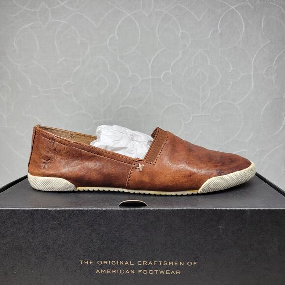 Frye Melanie Shoes Womens 7 Cognac Brown Leather Embossed Logo Slip On Flats - Picture 6 of 16